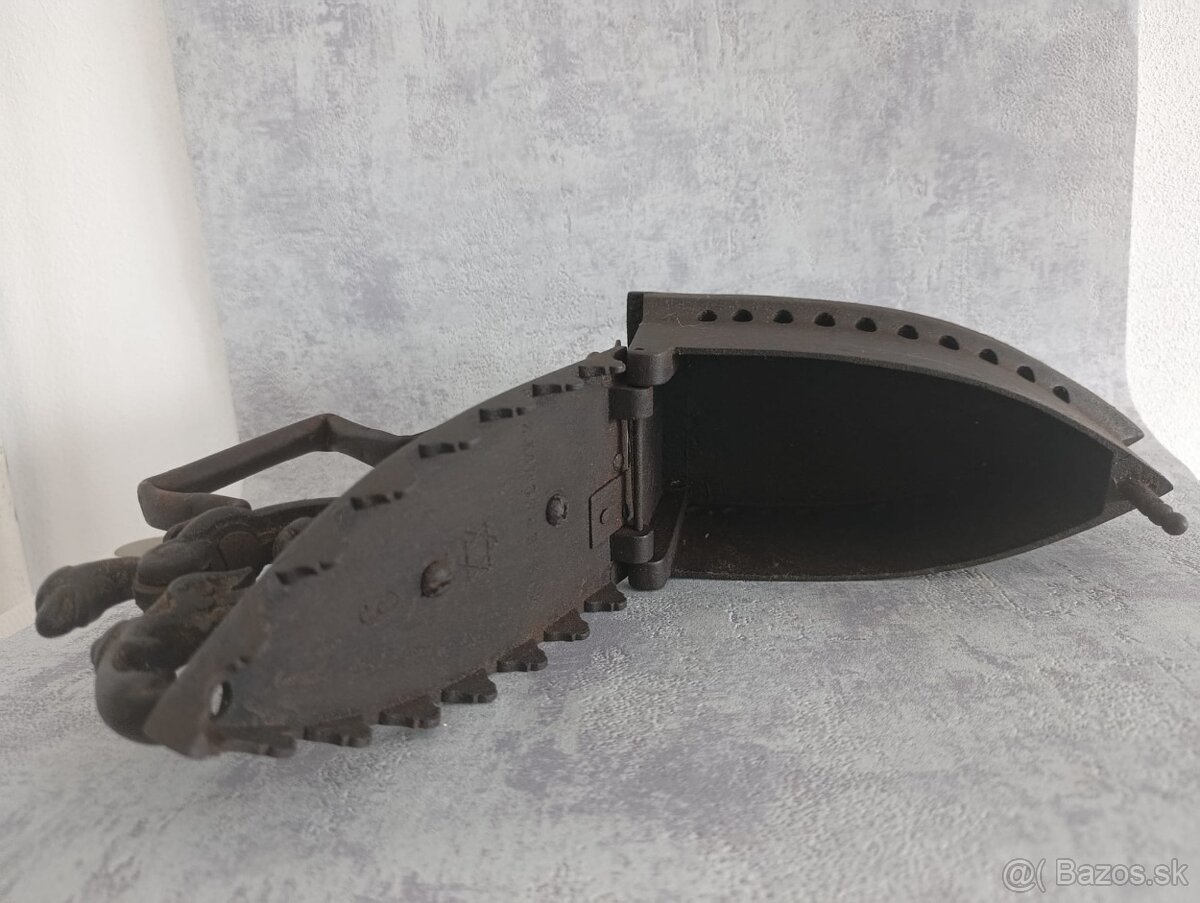 Stará atypická žehůlička DRAK do sbírky. S hvězdou - 7