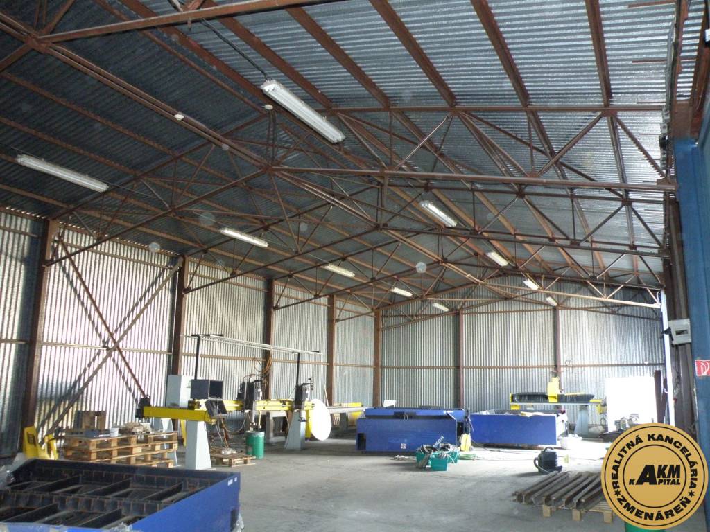 VÝROBNÉ A SKLADOVÉ PRIESTORY + RD NA PREDAJ, ZVOLENSKA SLA - 7