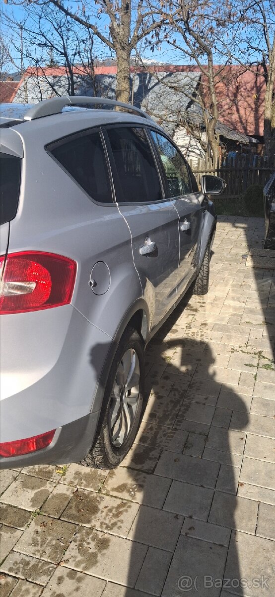 Ford Kuga 2.0 l - 7