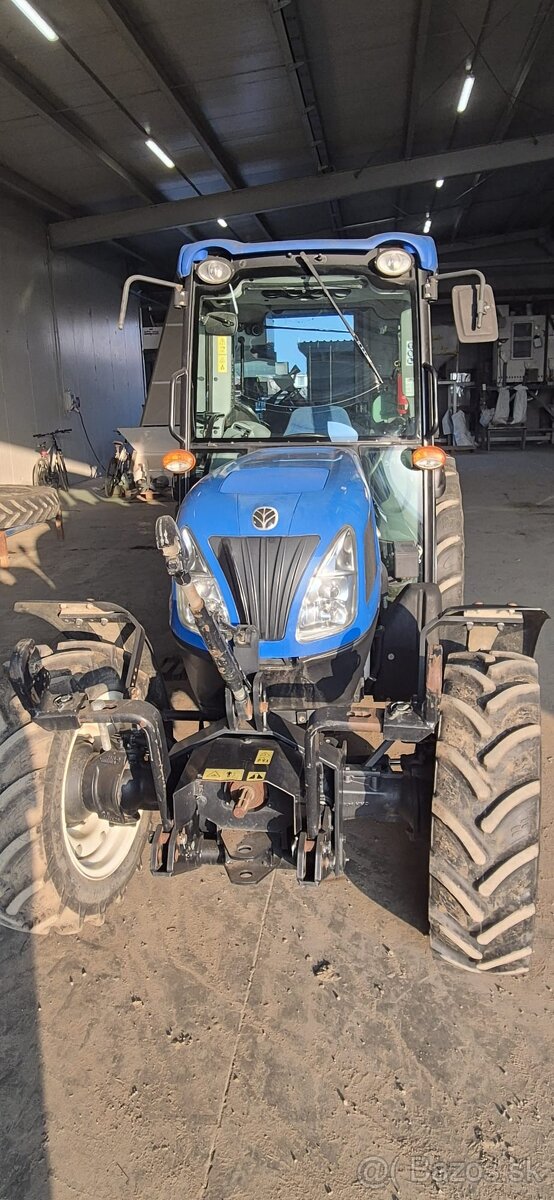 Traktor NEW HOLLAND T4.95F - 7