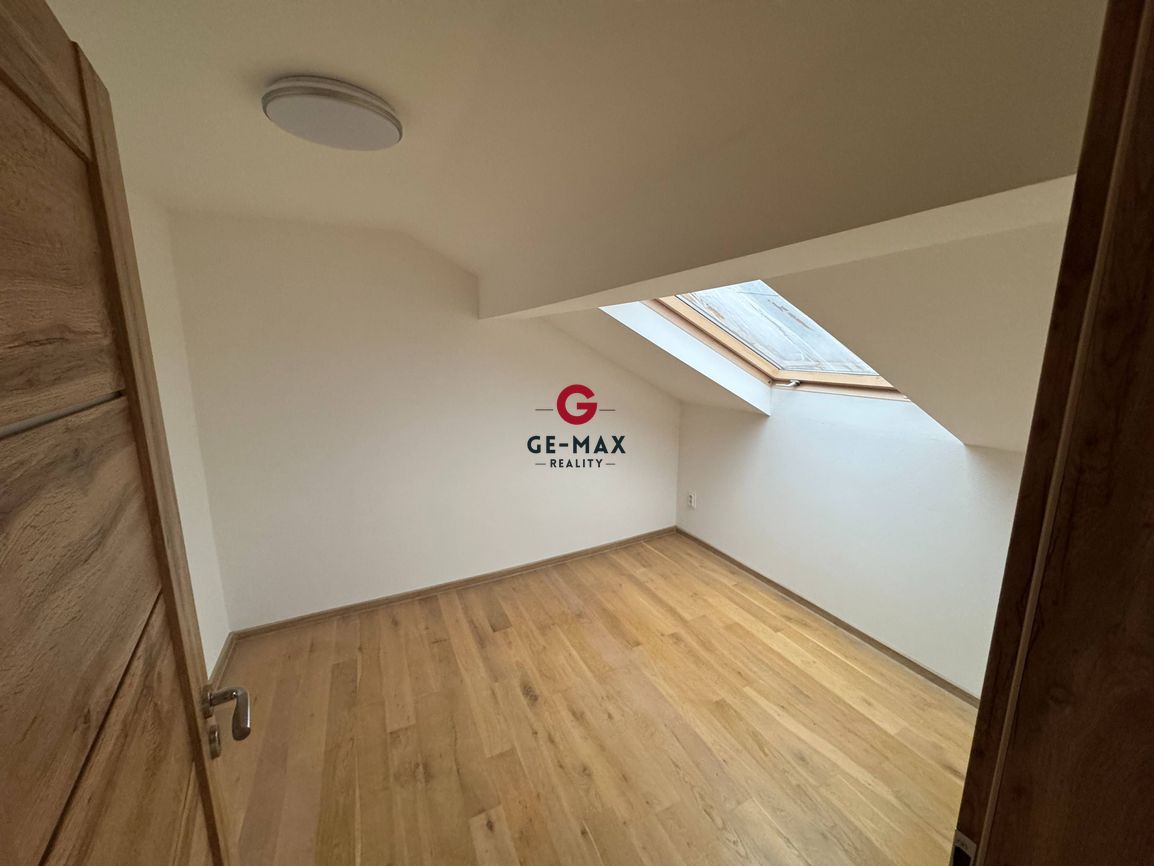 NA PREDAJ- 3izbový byt po kompletnej rekonštrukcii – centrum - 7