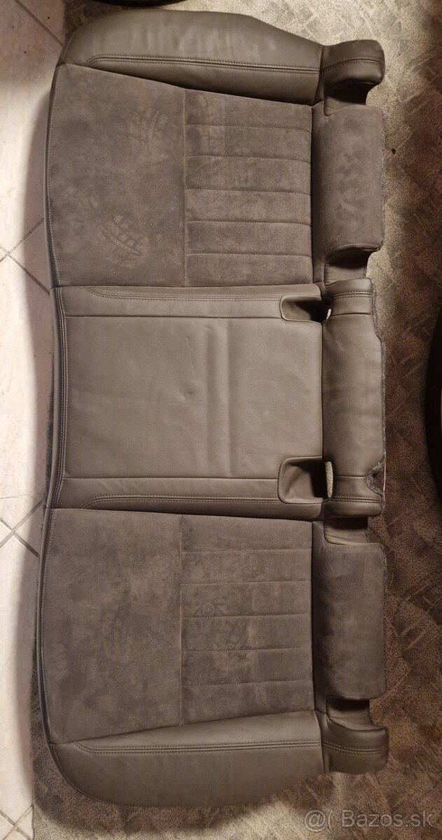 Sedačky LAURIN & KLEMENT OCTAVIA III - 7