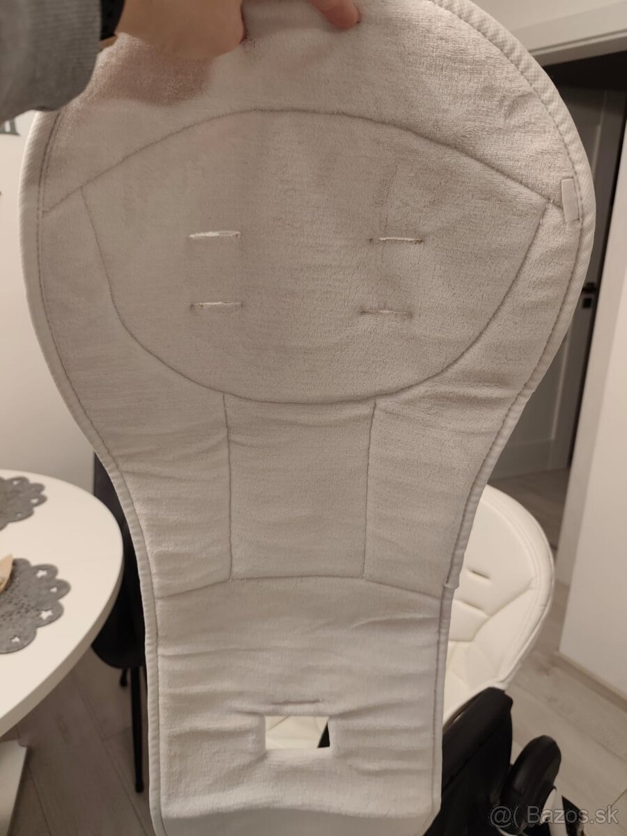 Jedálenská stolička - 7