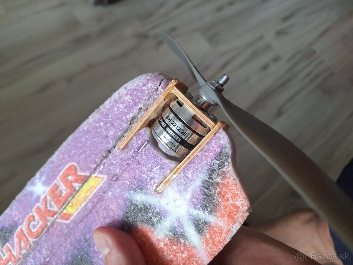 Zoom Zoom 4D - RC model - 7