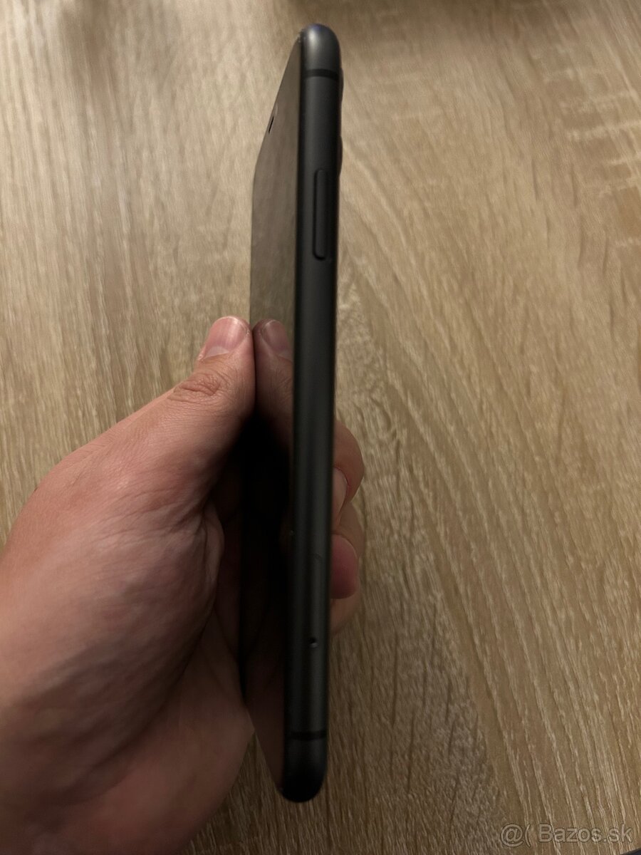 iPhone 11 64 GB - 7