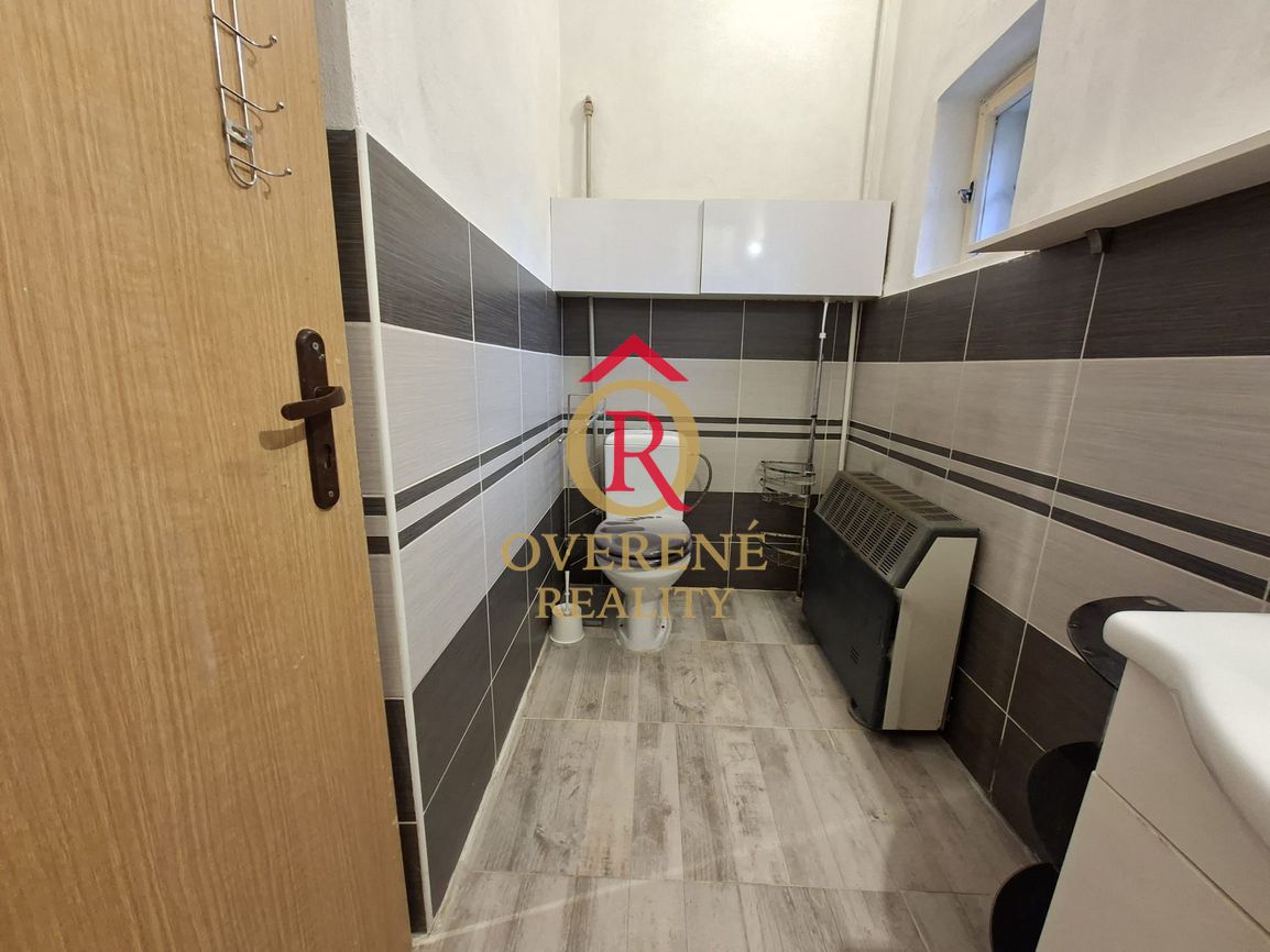 Na prenájom 2 izbový byt v rodinnom dome - Banská Bystrica, - 7
