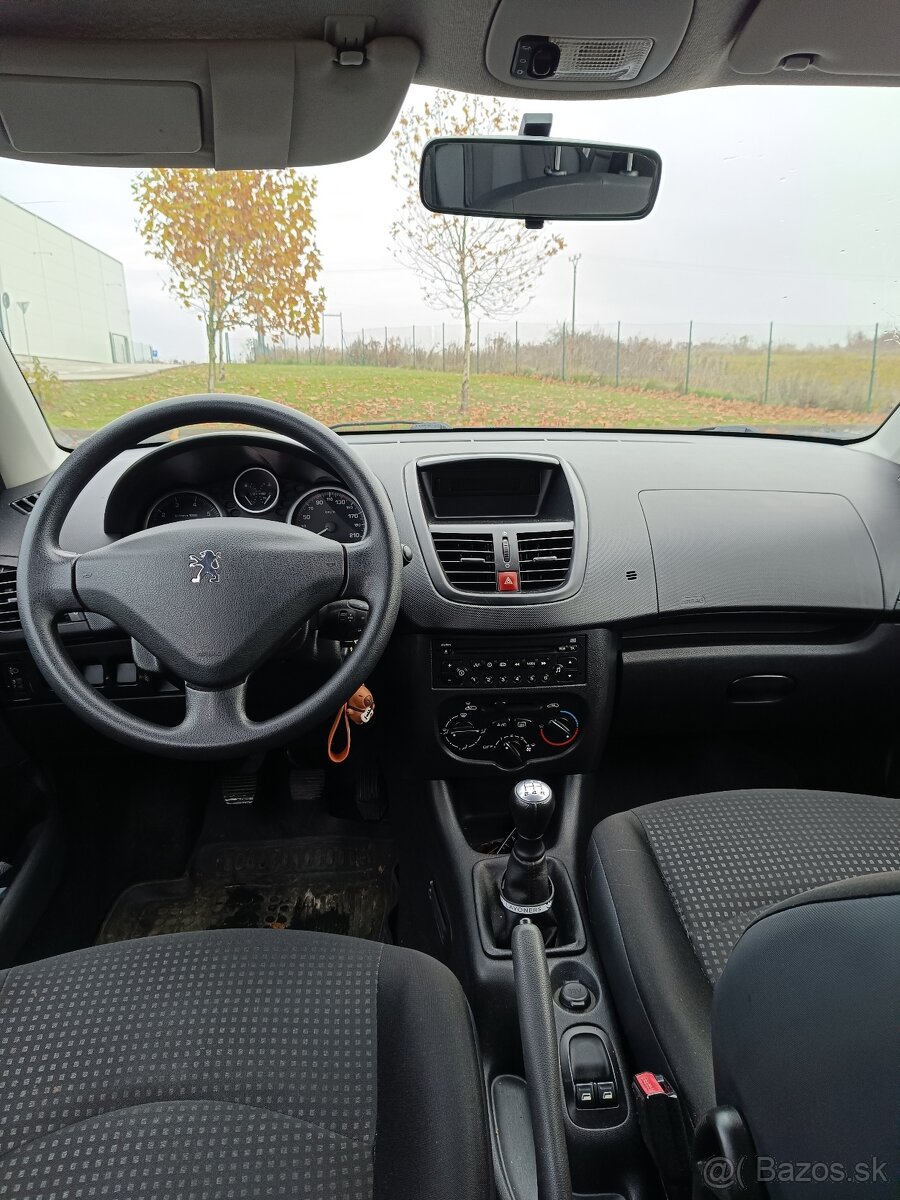 Peugeot 206+ 1.4 benzín - 7
