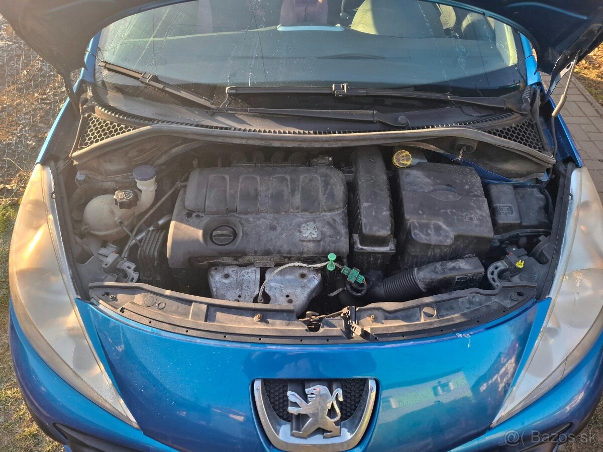 Peugeot 207 1.4 benzín, manuál, 2007 - 7