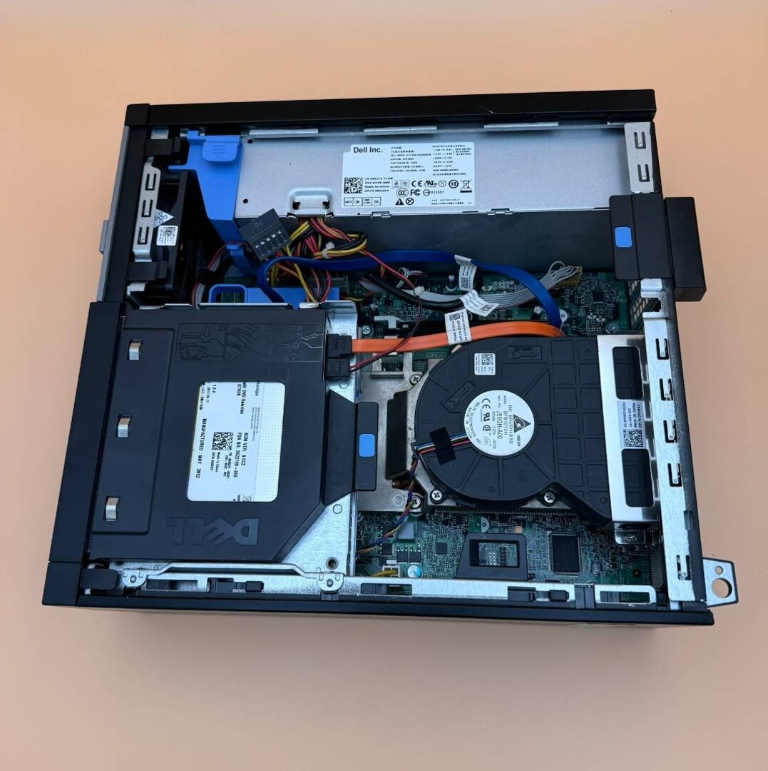 Počítač DELL.Intel i3-2120 2x3,30GHz.4gb ram.250gb HDD - 7