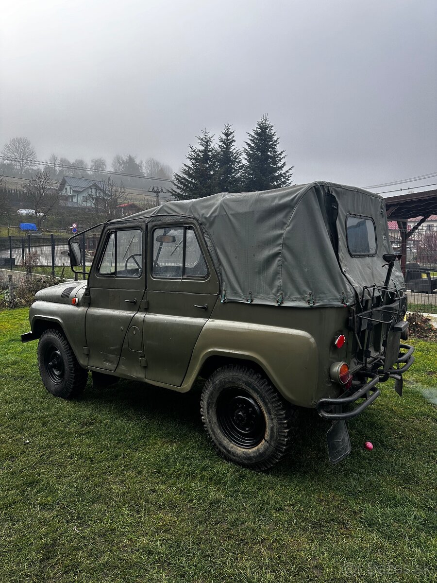 Uaz 469 - 7