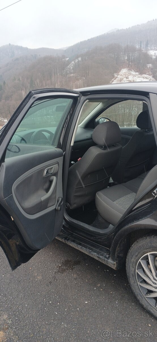 SEAT IBIZA 1.4 BENZÍN – NOVÁ STK – SPOĽAHLIVÉ - 7