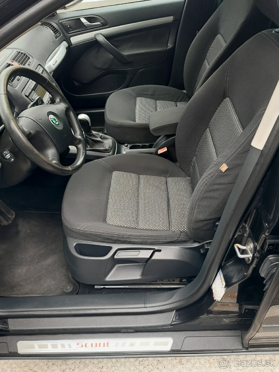 Škoda Octavia Combi 4x4 Scout - 7