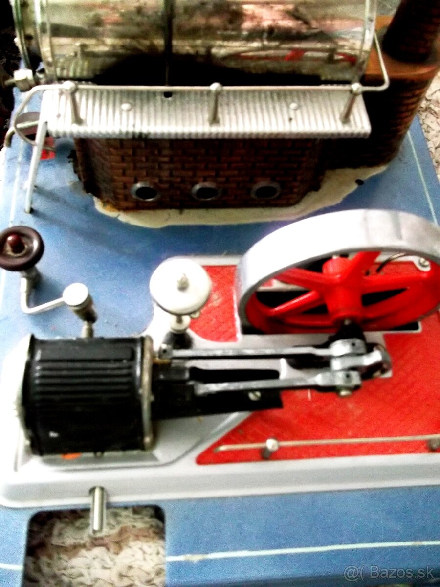 parný stroj komplet aj s manometrom - 7