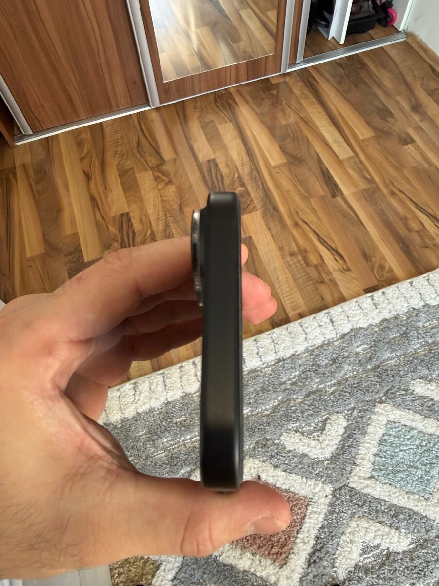 iPhone 16 ako nový - 7