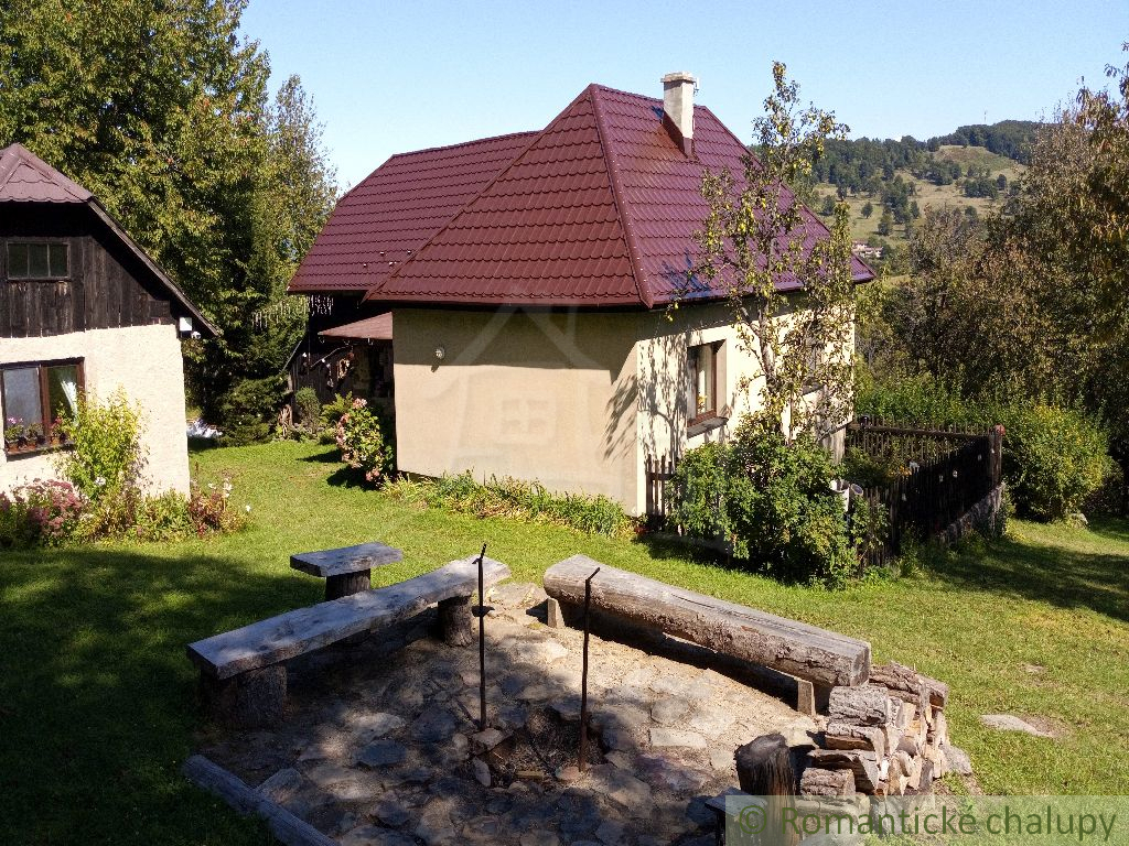 SKVELÁ CENA Exkluzívne - Dom/ chalupa na samote v objatí - 7