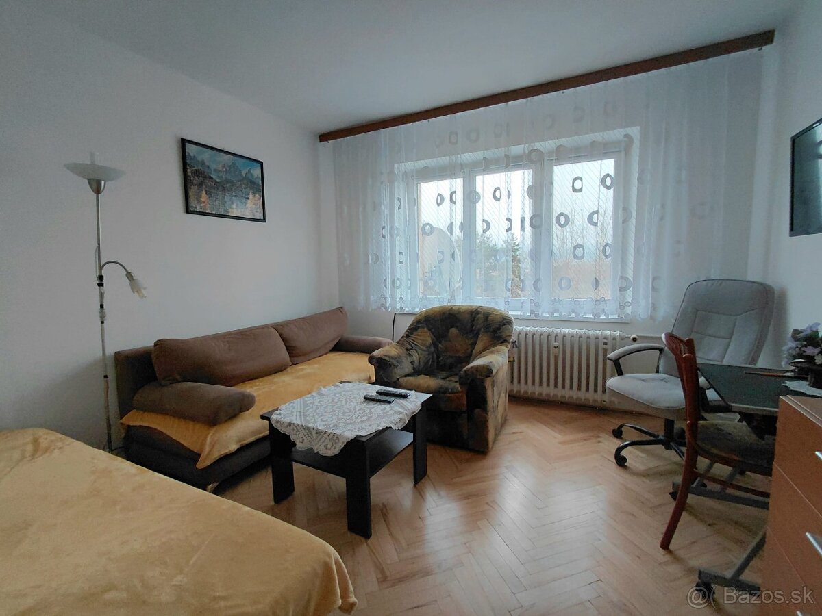 Slnečný, teplý 3 izb. s balkónom, A. Stodolu, Prievidza - 7