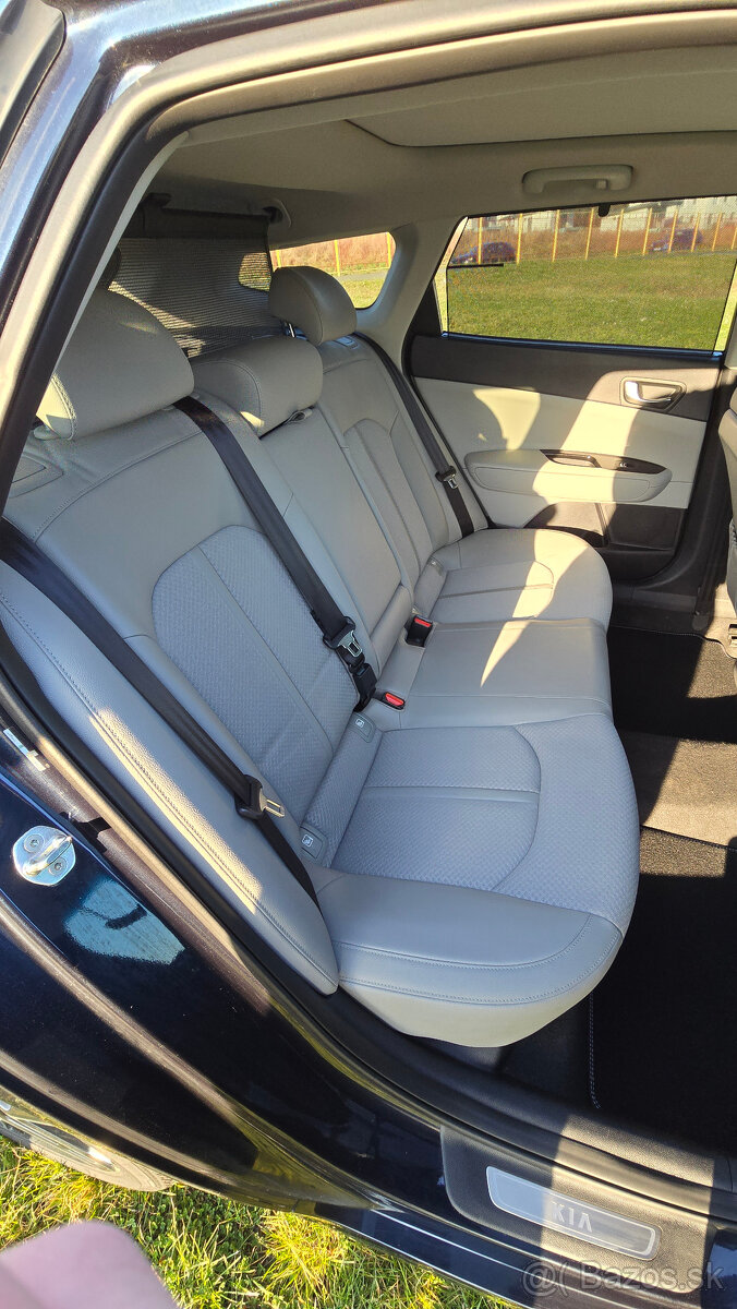 Kia Optima SW 1,6 CRDI Platinum - 7