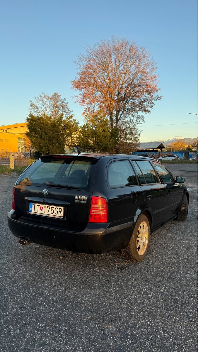 Škoda Octavia RS 1.8 Turbo - 7
