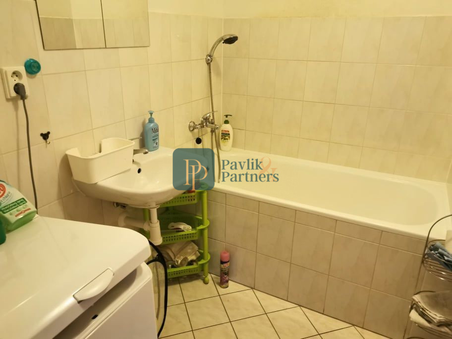 Prenájom 2 izbový byt, veľký balkón, zariadený - 7