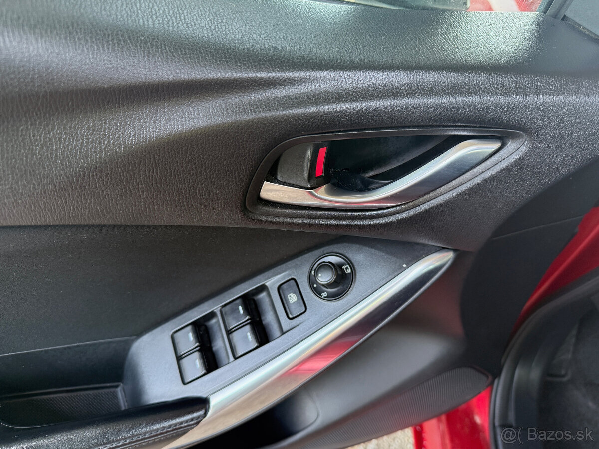 Mazda 6 Combi (Wagon) 6 2.2 Skyactiv-D Attraction Automat - 7