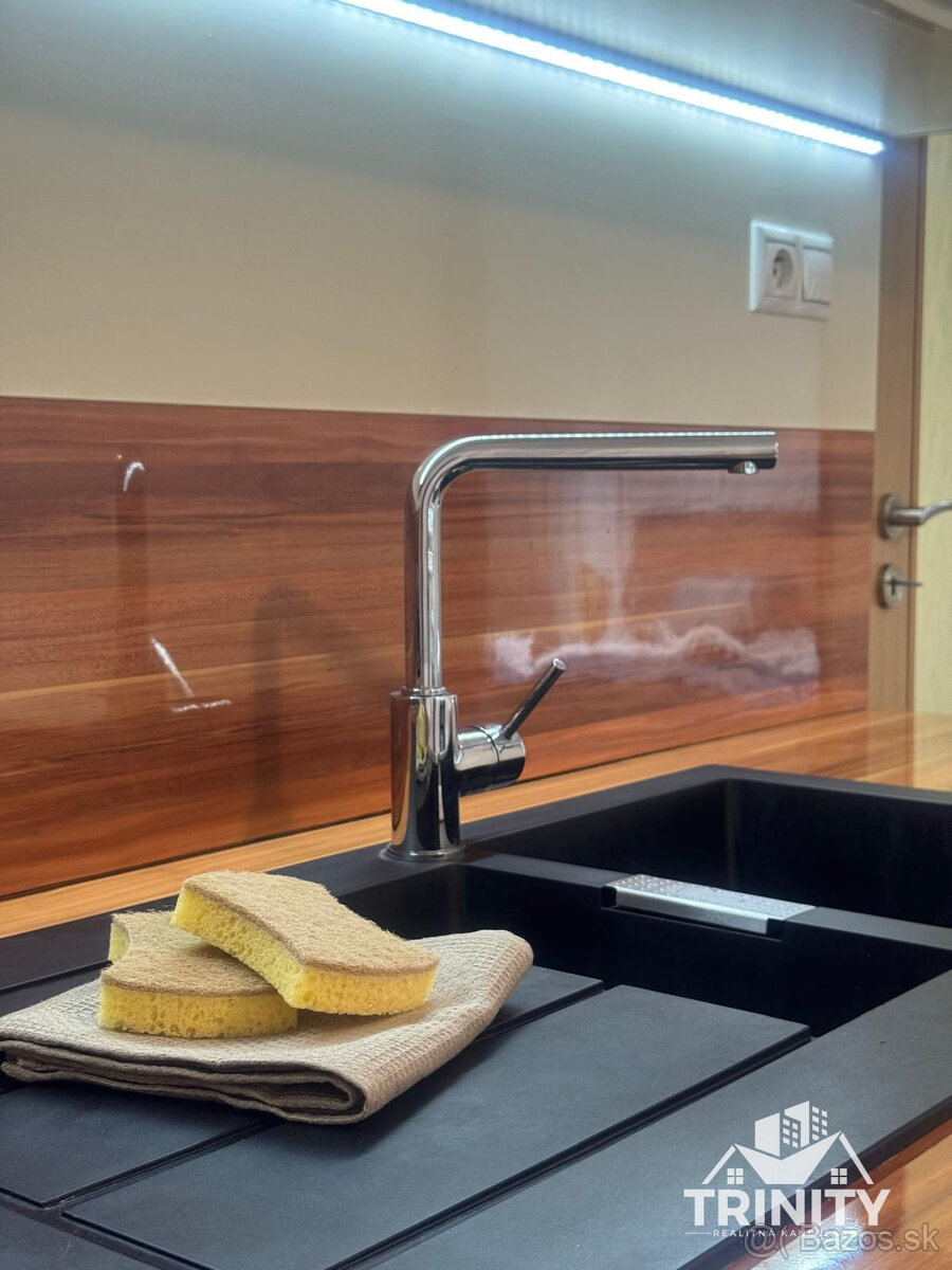 Na prenájom 1-izbový byt neďaleko stanice v Nových Zámkoch - 7