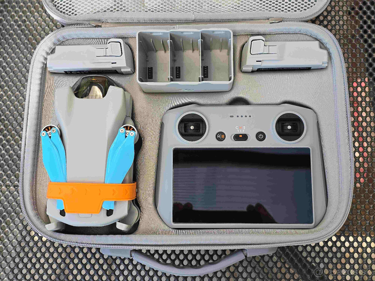 DJI Mini 3 Fly More Combo - 7