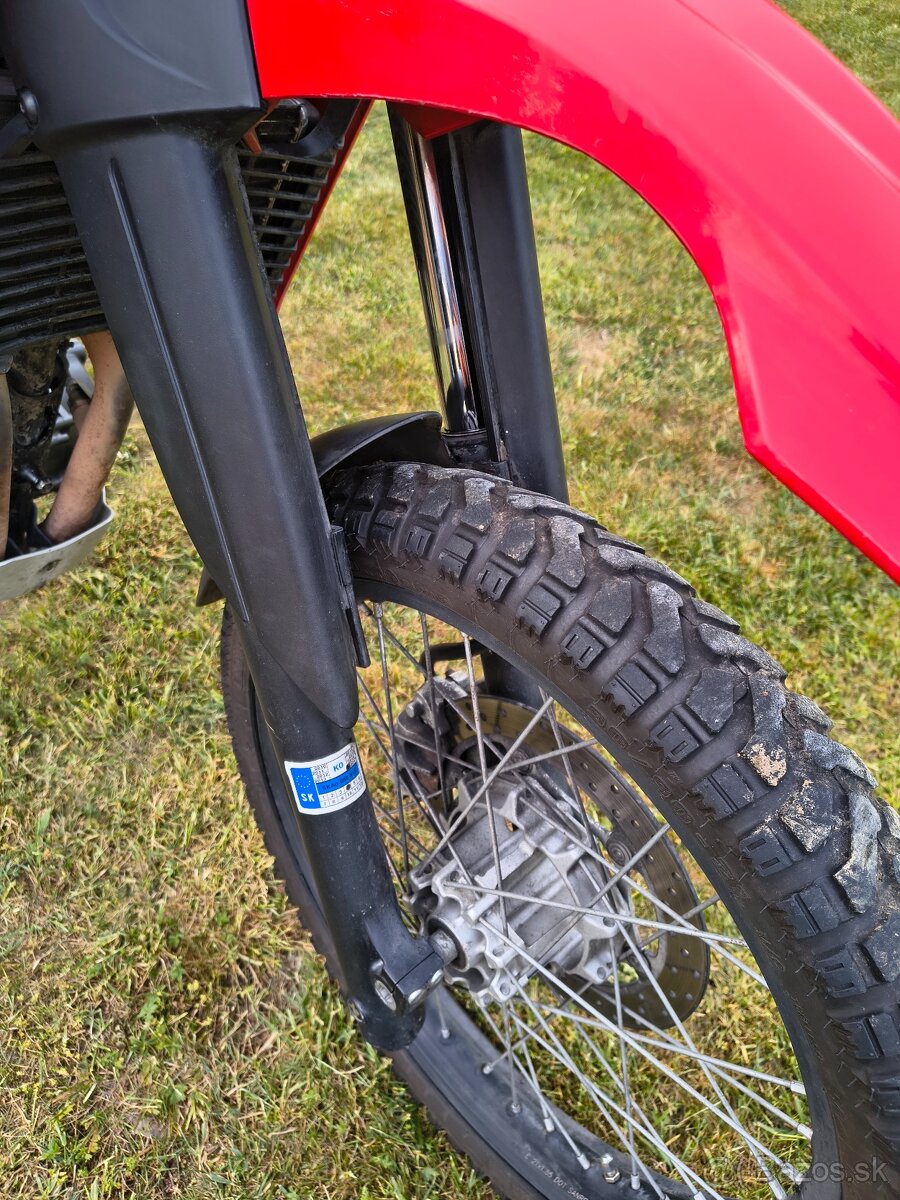 Yamaha XT 660r - 7