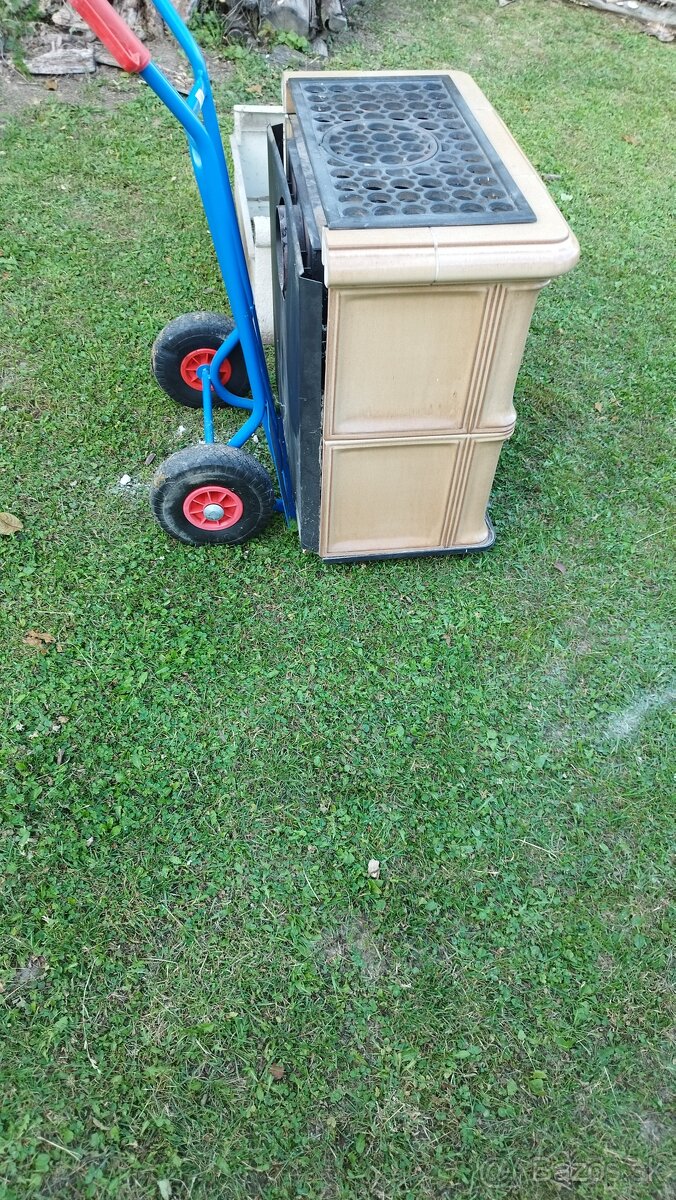 Predám zanovne keramické kachle. - 7