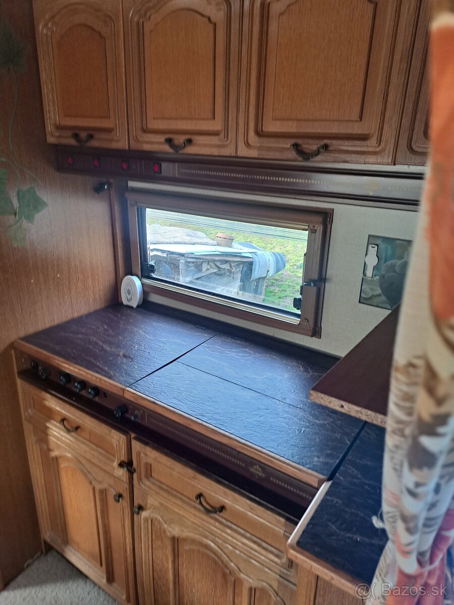 Predám karavan Hobby Prestige. - 7