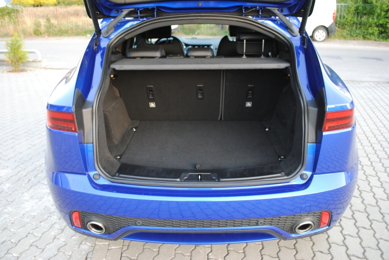 Jaguar E-Pace 2.0 I4 180k⭐R-Dynamic⭐HSE AWD A/T - 7