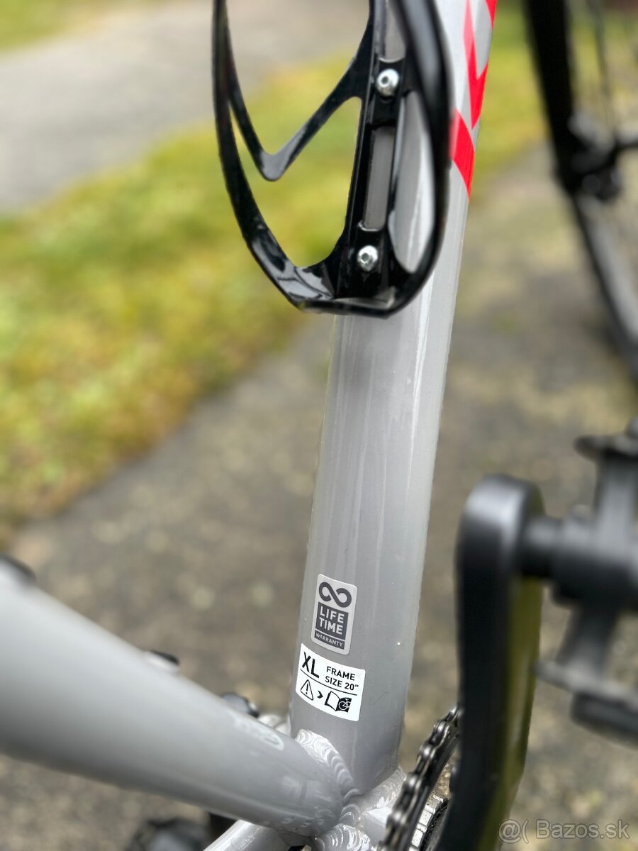 Predám horský bicykel KROSS - 7