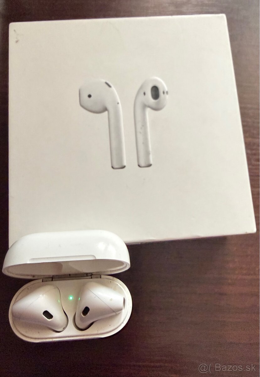 Apple AirPods - 7