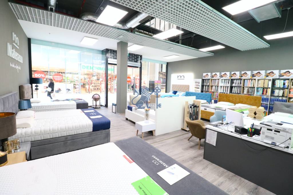 Prenájom obchodného priestoru GALERIA TESCO - Bratislava Pet - 7