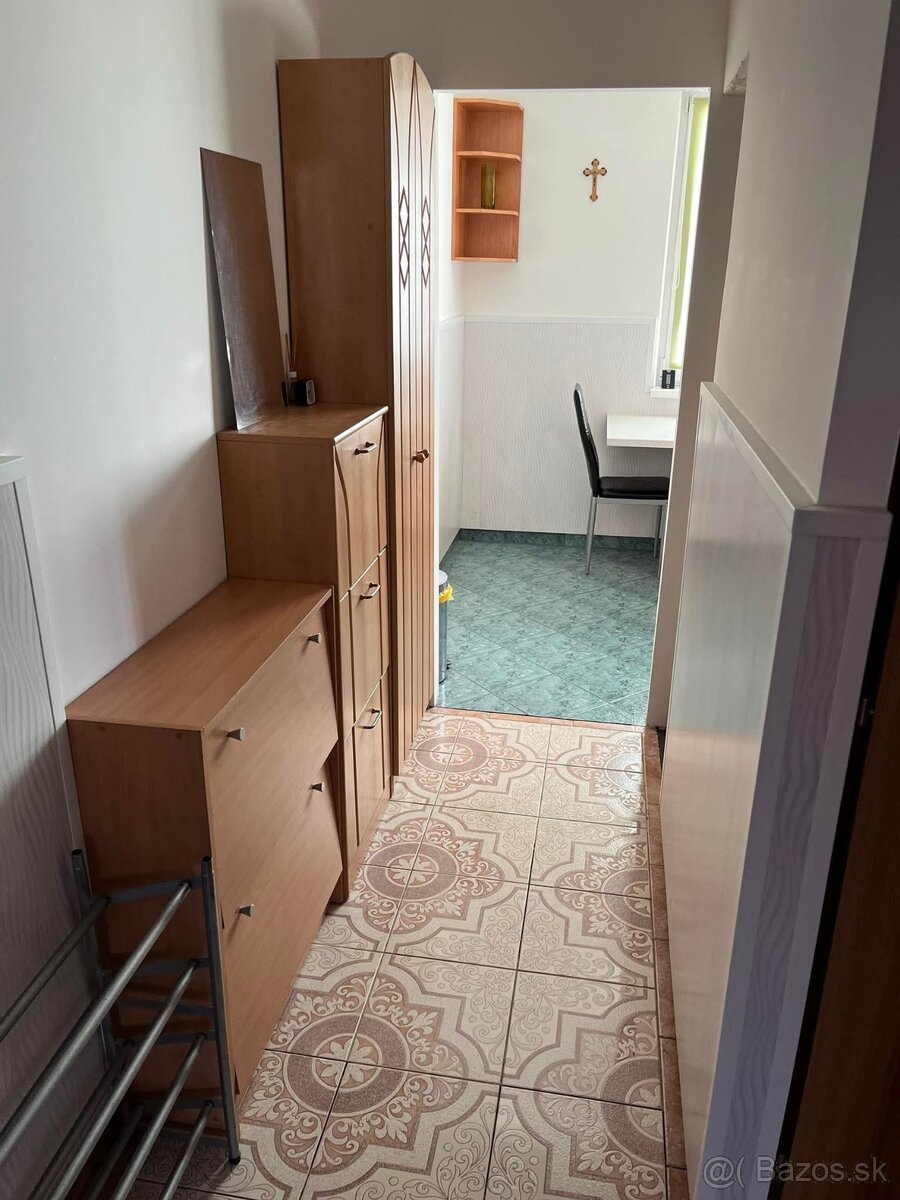 REZERVOVANÉ - 2 - izb. byt v centre Bardejova - 7