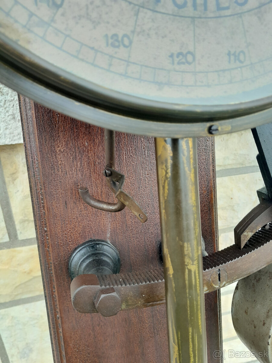 Stroj na testování pružnosti příze. John Nesbitt ltd Manches - 7