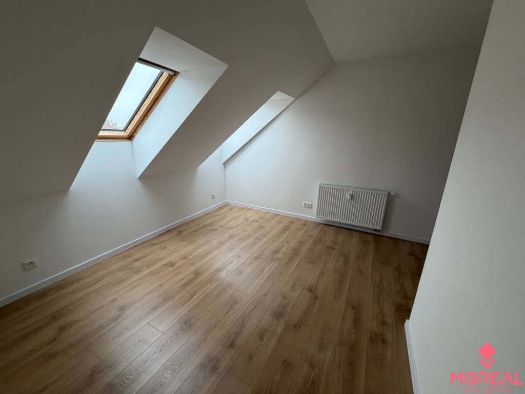 3 izbovy byt centrum Topoľčany / PRENAJOM - 7