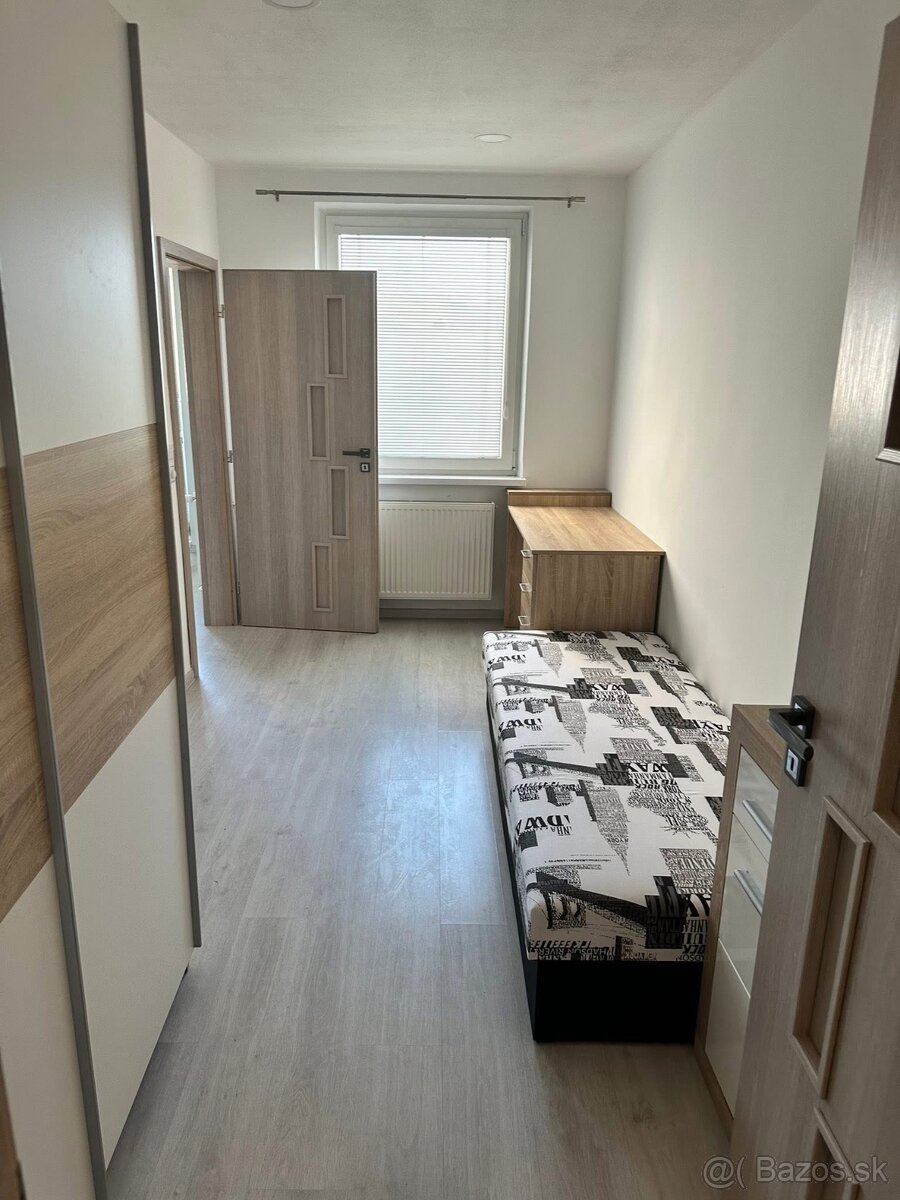 Prenájom 4izbový byt Prievidza Zapotôčky - 7