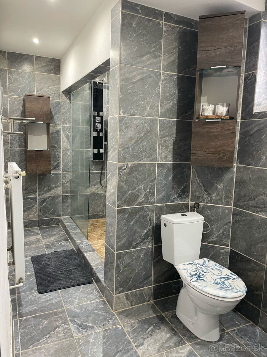 VÝHODNE Rodinný dom po rekonštrukcii Stránske Zilina - 7