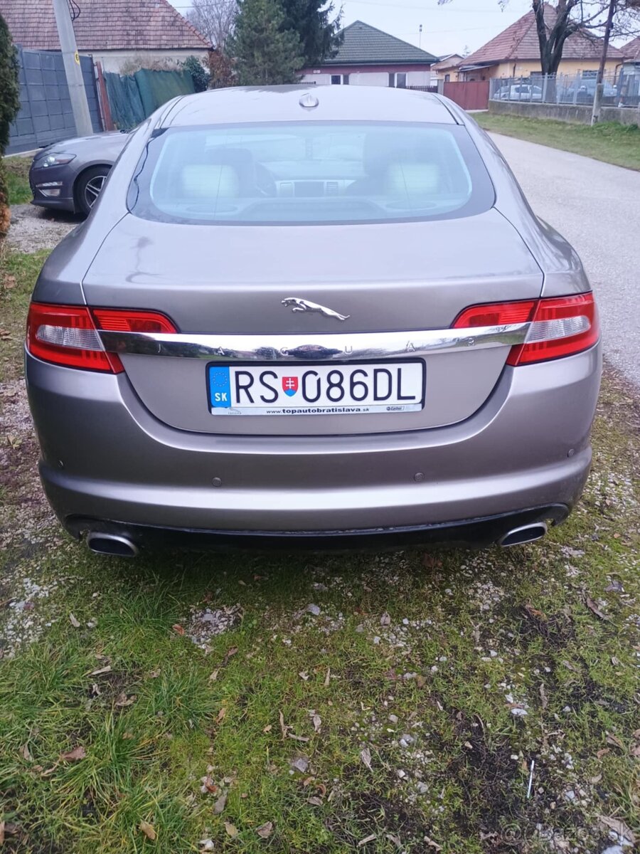 Jaguar XF 4.2 V8 221kW - 7