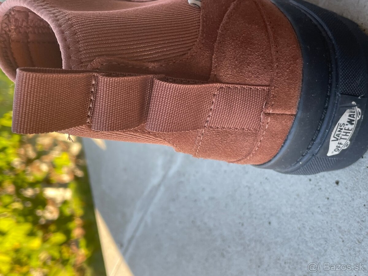 VANS ZIMNE TOPANKY + TENISKY NOVE - 7