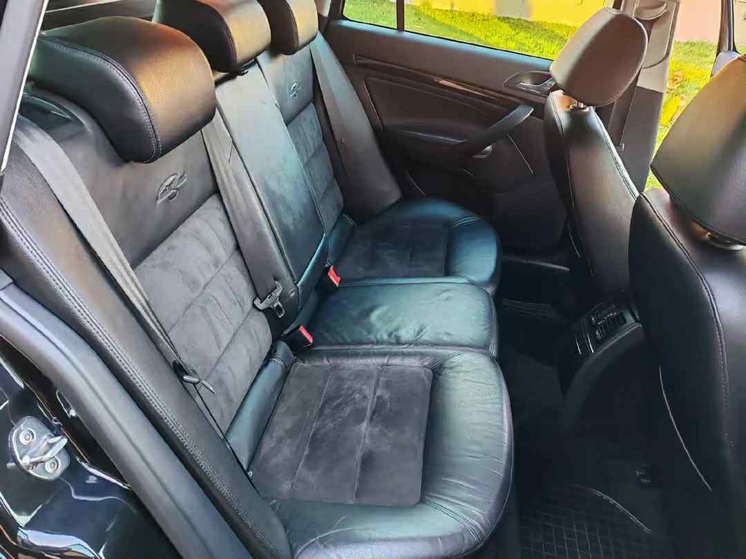 Predám Škoda Octavia 2 L&K - 7