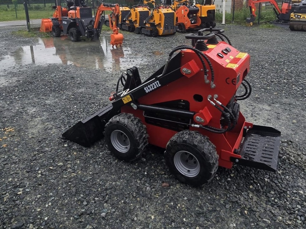 Mininakladač SLZ323TZ - 7