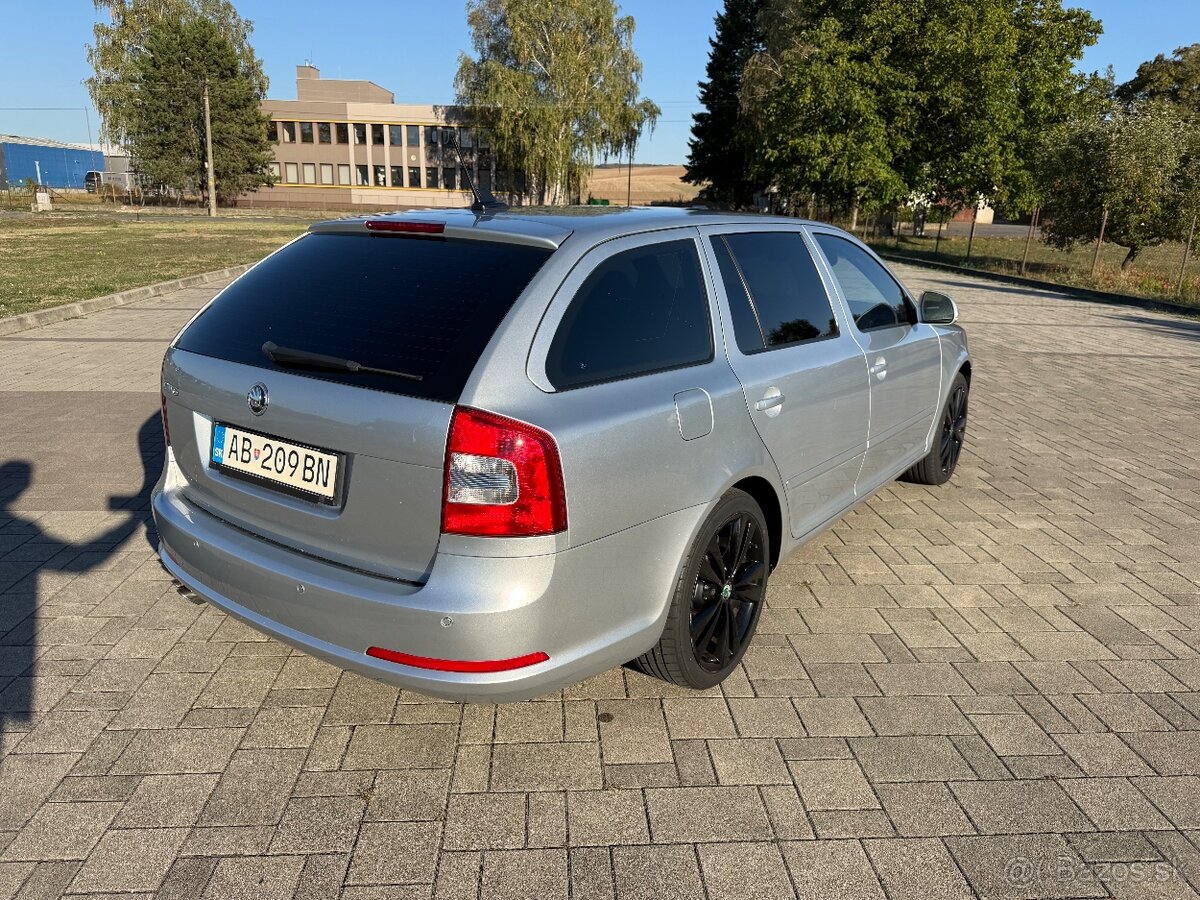 Octavia RS 125kw - 7