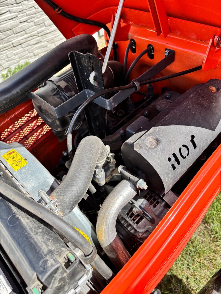 Malotraktor Kubota B2420 - 7