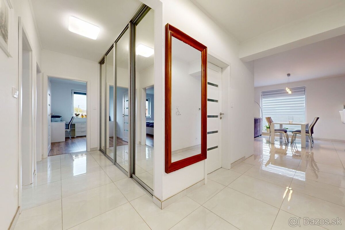 Na predaj krásny samostatne stojací 4-izbový rodinný dom v - 7