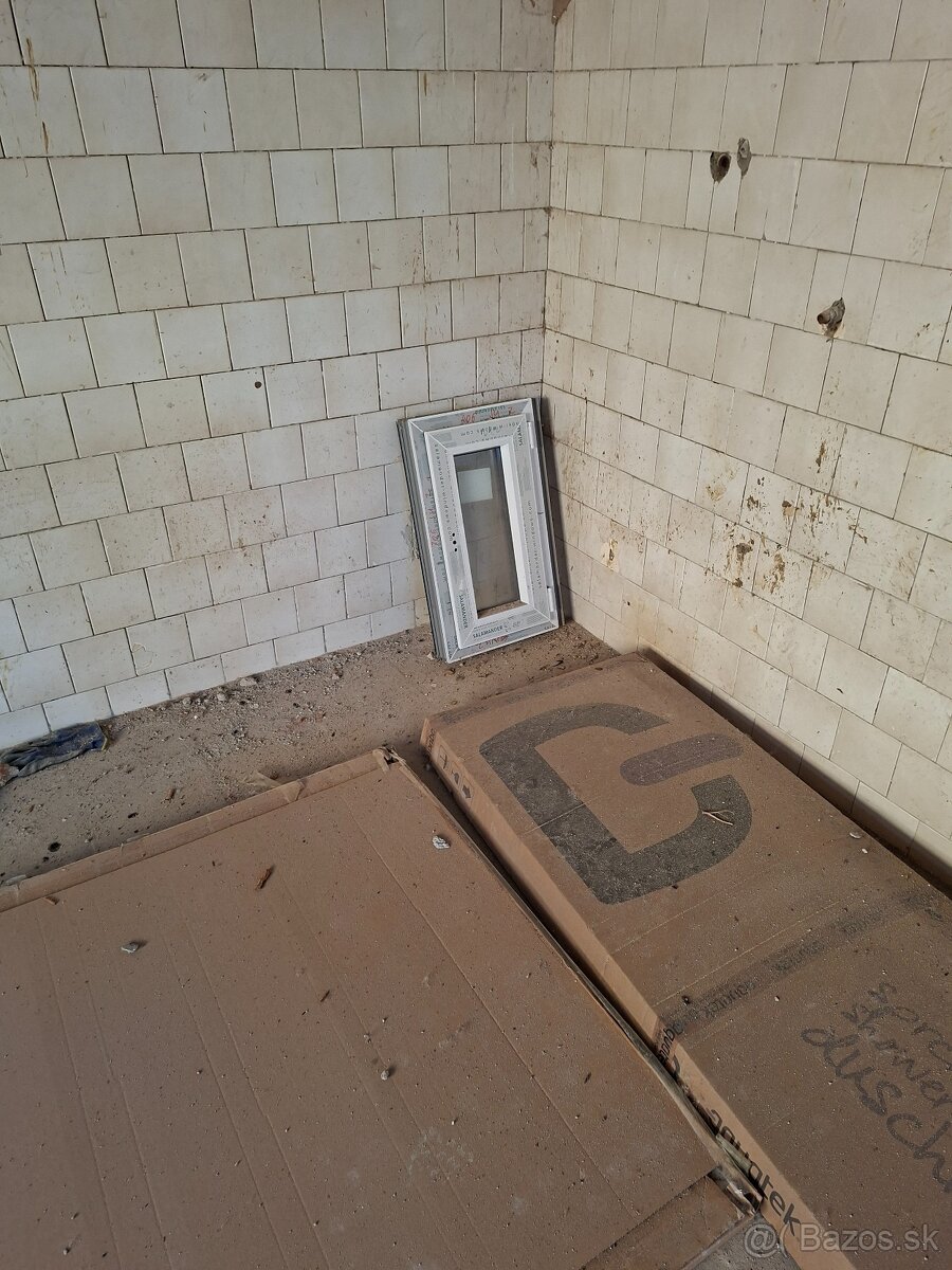 Predam dom .Rapovce pozemok 341/1 341/2 - 7