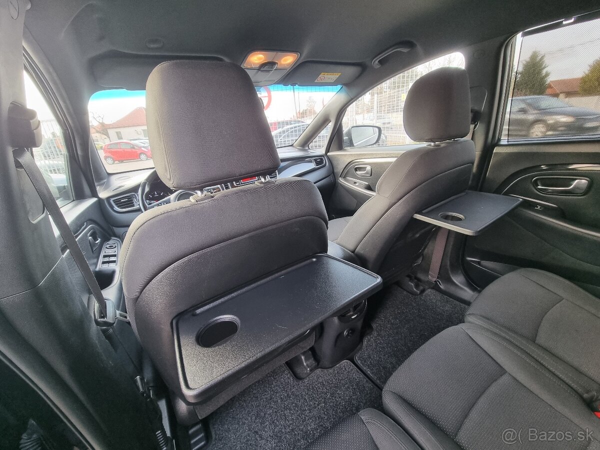 Kia Carens 1.7 CRDi EX 7m za 5.990 € - 7