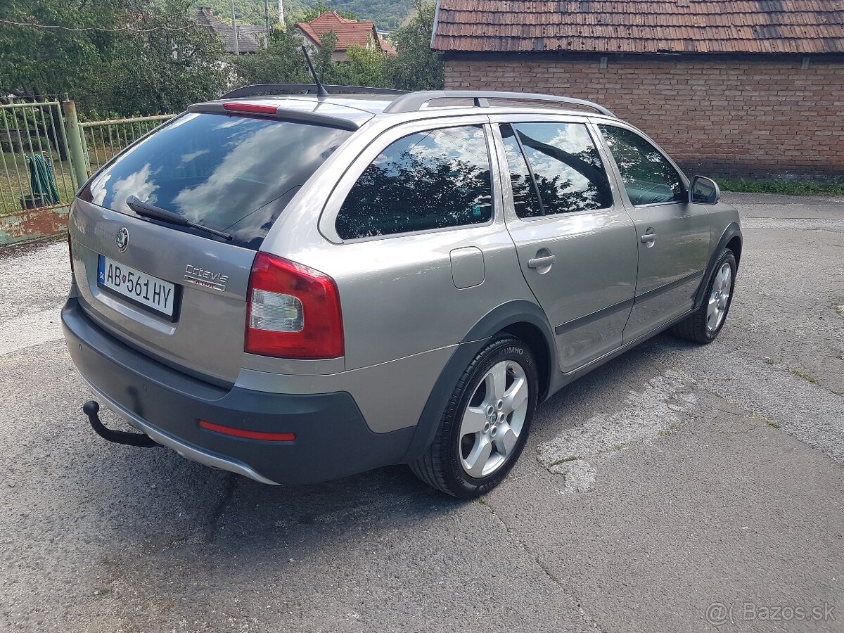 Škoda Octavia Scout 2.0 TDI - 7