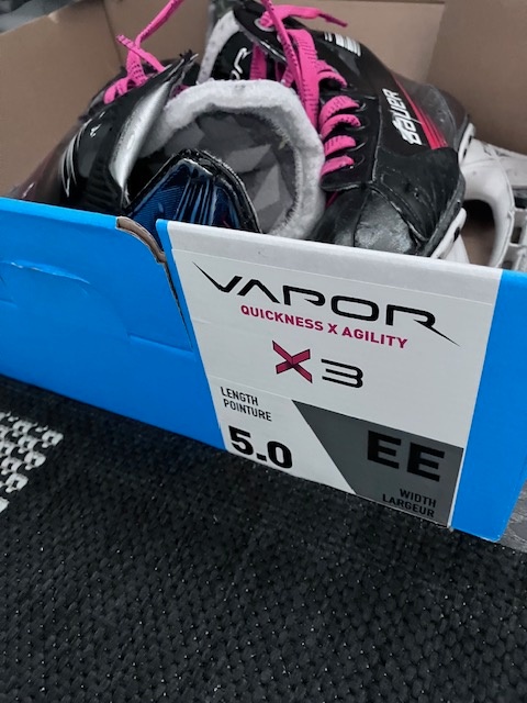 Predám detské korčule na lad Bauer Vapor X3 - 7