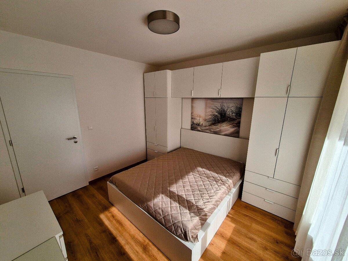 Prenájom 2-Izbového Bytu s Predzáhradkou - 7